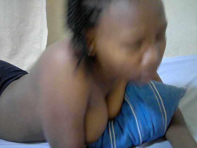 queen-slender live cam on BongaCams