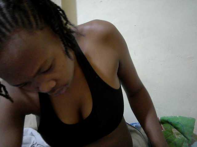 queen-slender live cam on BongaCams