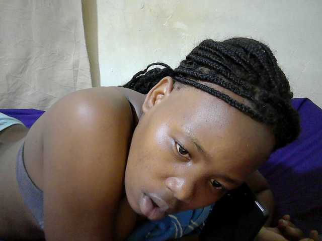 queen-slender live cam on BongaCams