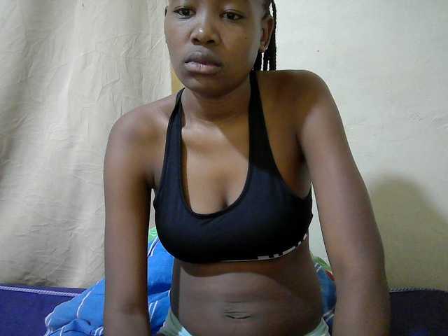 queen-slender live cam on BongaCams