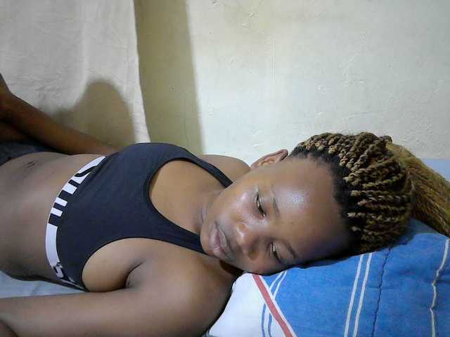 queen-slender live cam on BongaCams