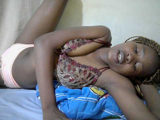 queen-slender live cam on BongaCams