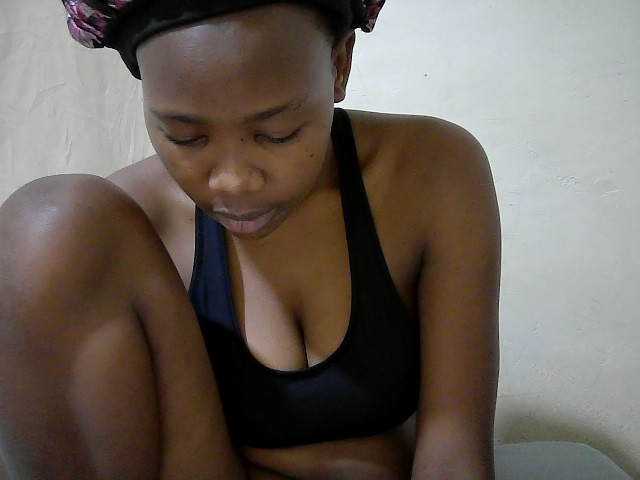 queen-slender live cam on BongaCams