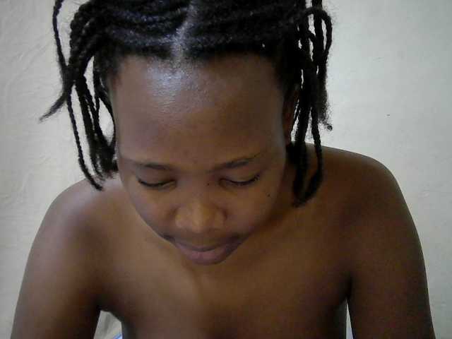 queen-slender live cam on BongaCams
