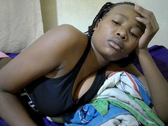 queen-slender live cam on BongaCams