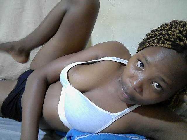 queen-slender live cam on BongaCams