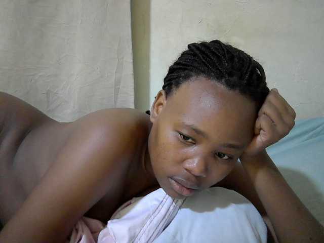 queen-slender live cam on BongaCams
