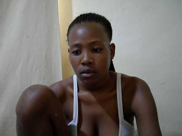 queen-slender live cam on BongaCams