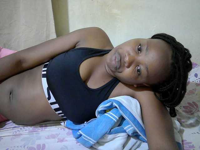 queen-slender live cam on BongaCams