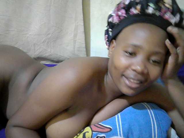 queen-slender live cam on BongaCams