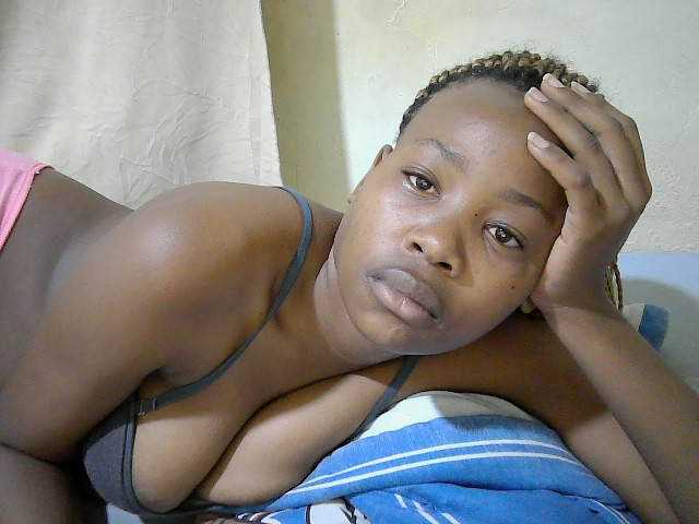 queen-slender live cam on BongaCams