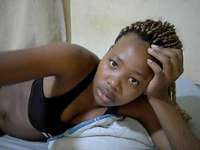 queen-slender live cam on BongaCams