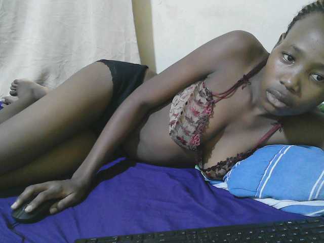 queen-slender's BongaCams show and profile