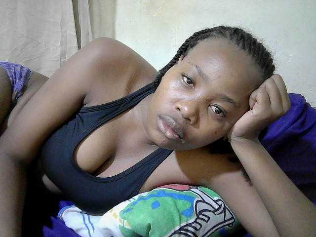queen-slender live cam on BongaCams