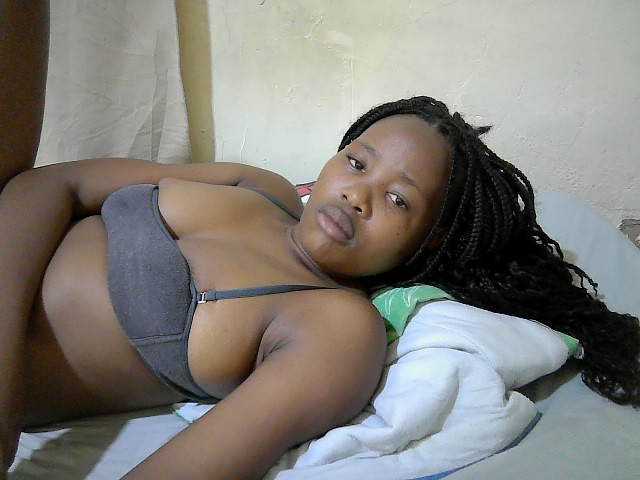 queen-slender live cam on BongaCams