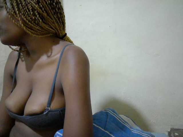 queen-slender live cam on BongaCams