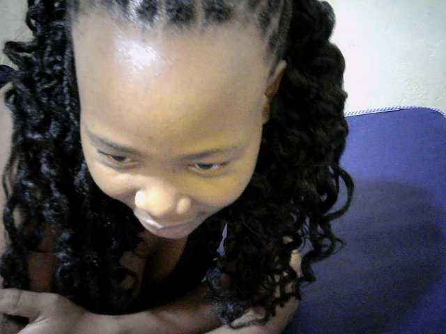 queen-slender live cam on BongaCams