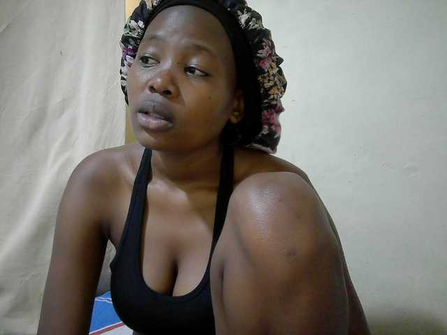 queen-slender live cam on BongaCams