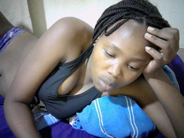 queen-slender live cam on BongaCams