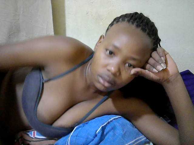 queen-slender live cam on BongaCams