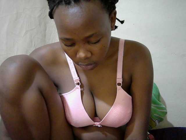 queen-slender live cam on BongaCams