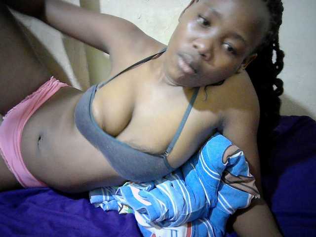 queen-slender live cam on BongaCams