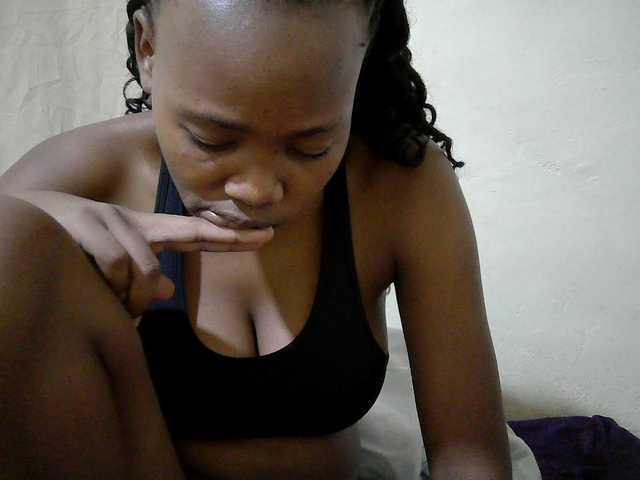 queen-slender live cam on BongaCams