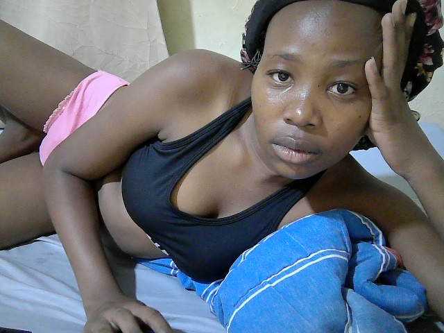 queen-slender live cam on BongaCams