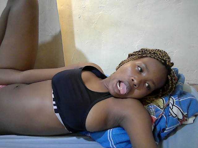 queen-slender live cam on BongaCams
