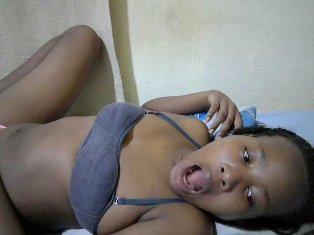 queen-slender live cam on BongaCams