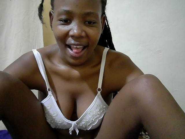 queen-slender live cam on BongaCams