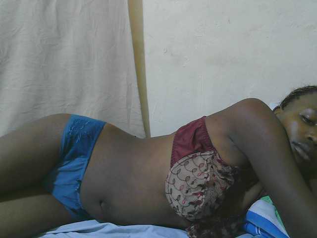 queen-slender's BongaCams show and profile