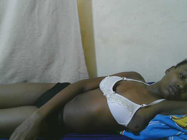 queen-slender Live Cam and Statistics on UnifiedCams