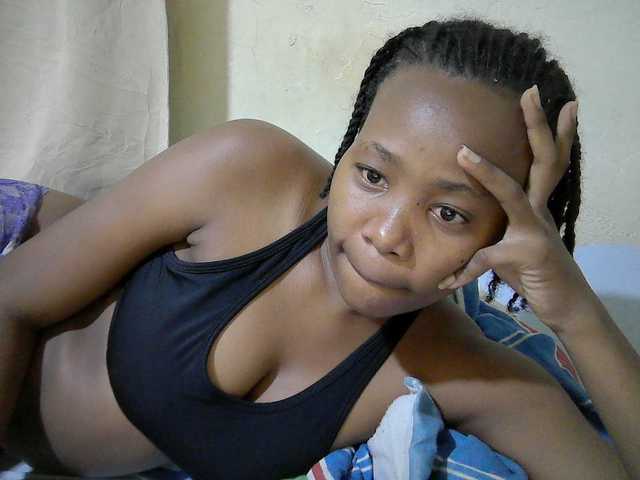 queen-slender live cam on BongaCams