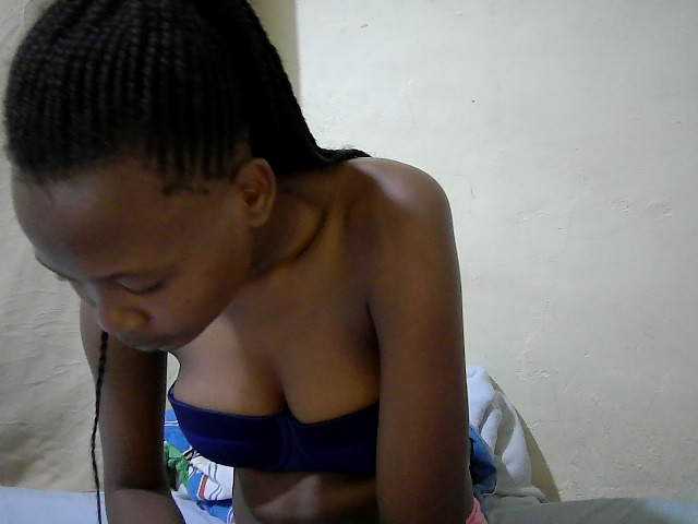 queen-slender live cam on BongaCams
