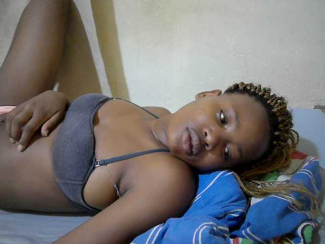 queen-slender live cam on BongaCams