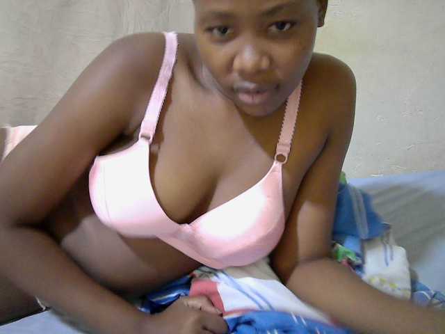 queen-slender live cam on BongaCams
