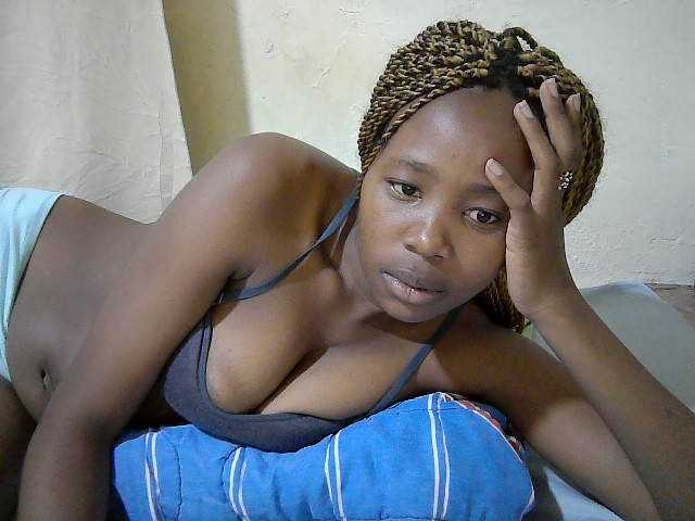 queen-slender live cam on BongaCams