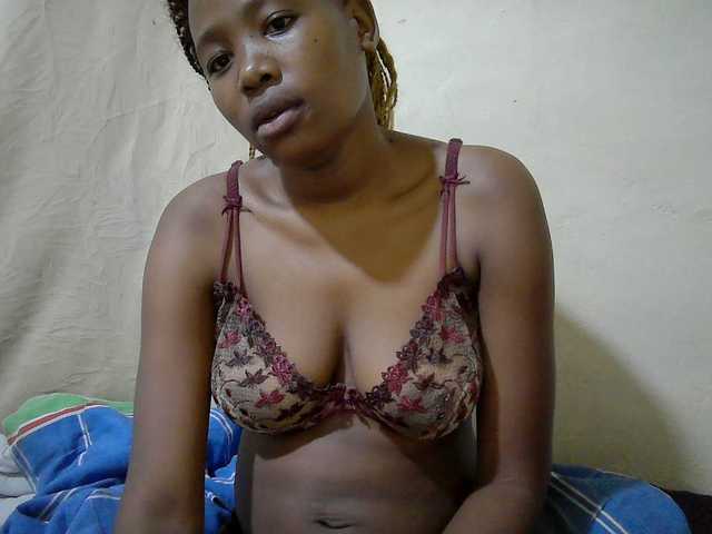 queen-slender live cam on BongaCams