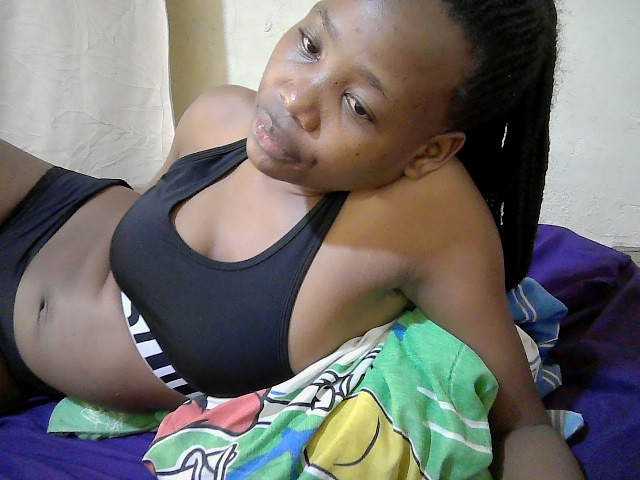 queen-slender live cam on BongaCams