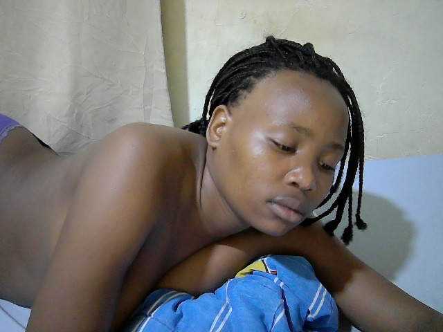 queen-slender live cam on BongaCams