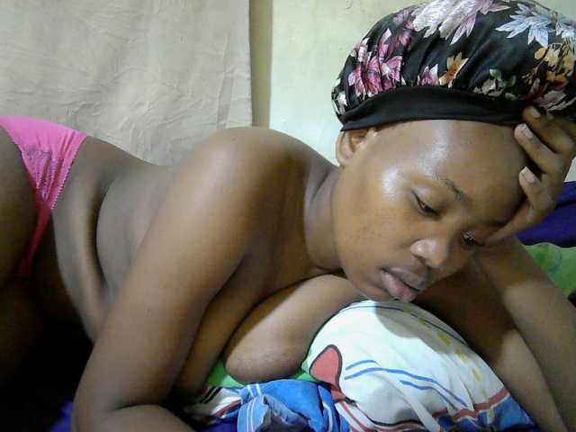 queen-slender live cam on BongaCams