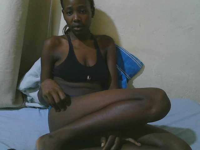 queen-slender's BongaCams show and profile