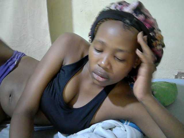 queen-slender live cam on BongaCams