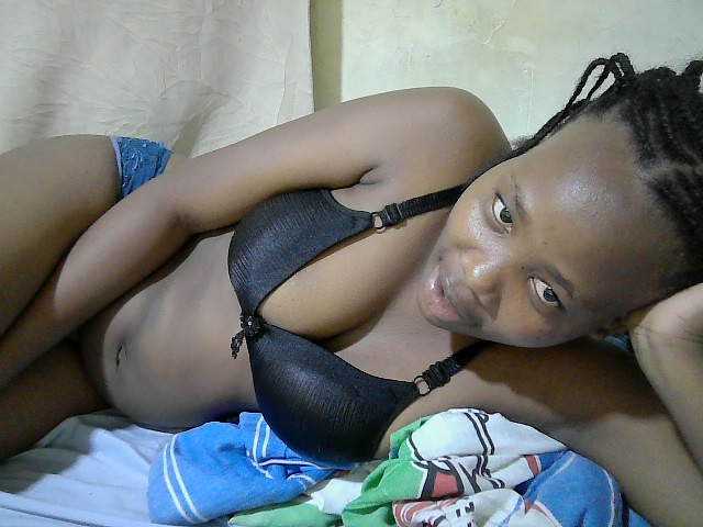 queen-slender live cam on BongaCams
