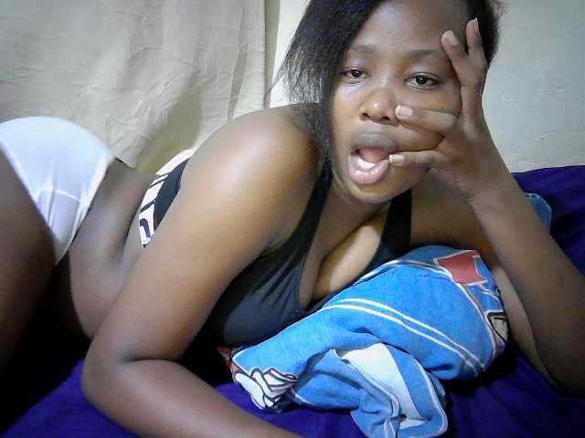 queen-slender live cam on BongaCams
