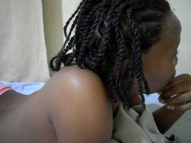 queen-slender live cam on BongaCams