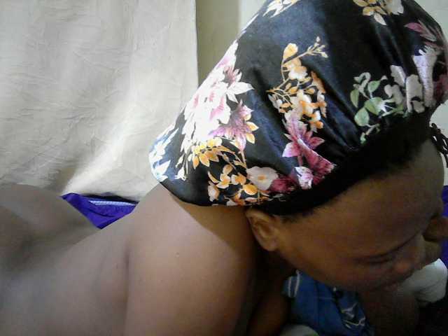queen-slender live cam on BongaCams