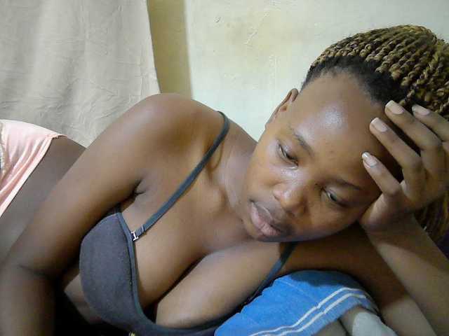 queen-slender live cam on BongaCams