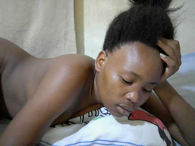 queen-slender live cam on BongaCams
